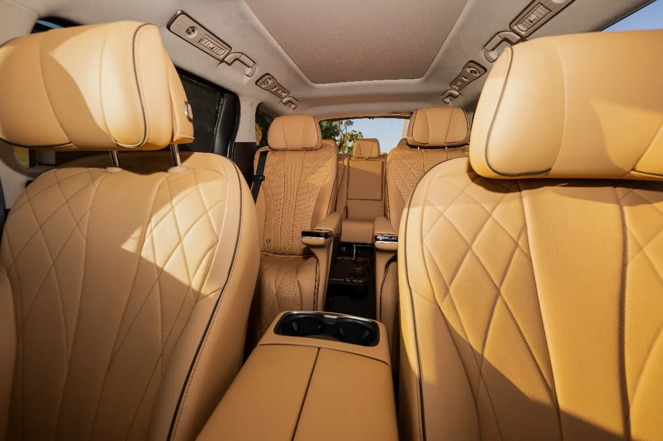 PICTURE1SEATS